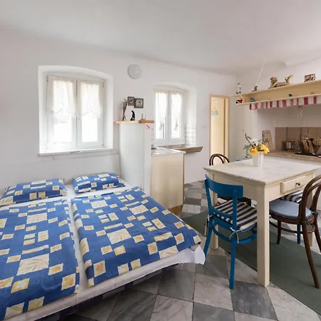Apartment Mirakul *